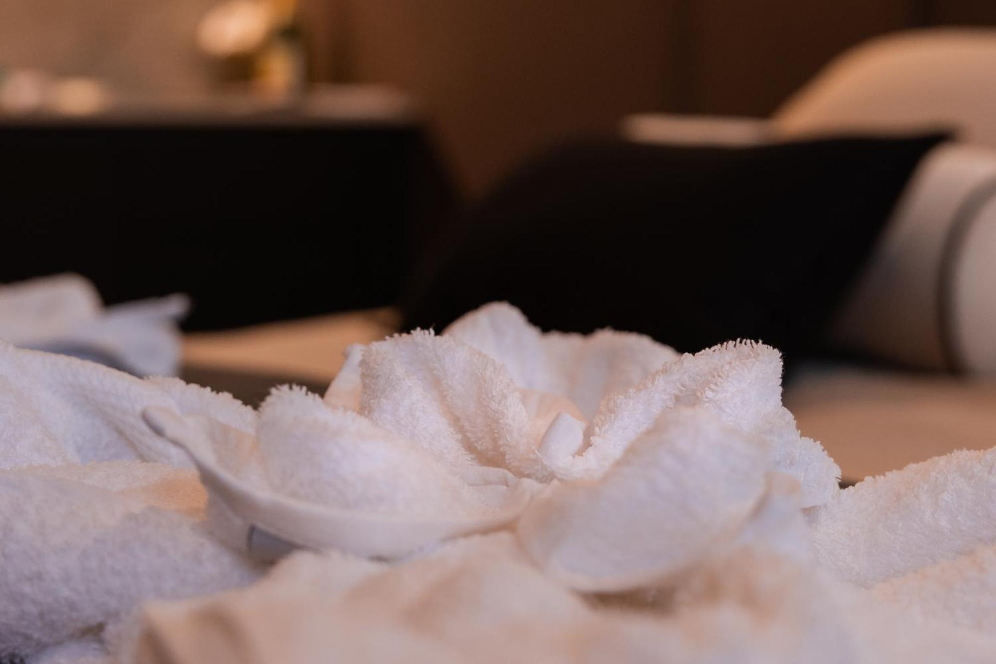 C0C00N Veritable Hammam A Partager A Deux Riom Esterno foto